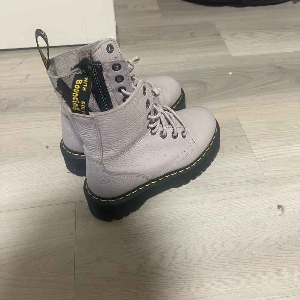 SOLD Dr. Martens ‘ Docs ’ Doc Marten JADON III Large Platform Mauve Combat Boots